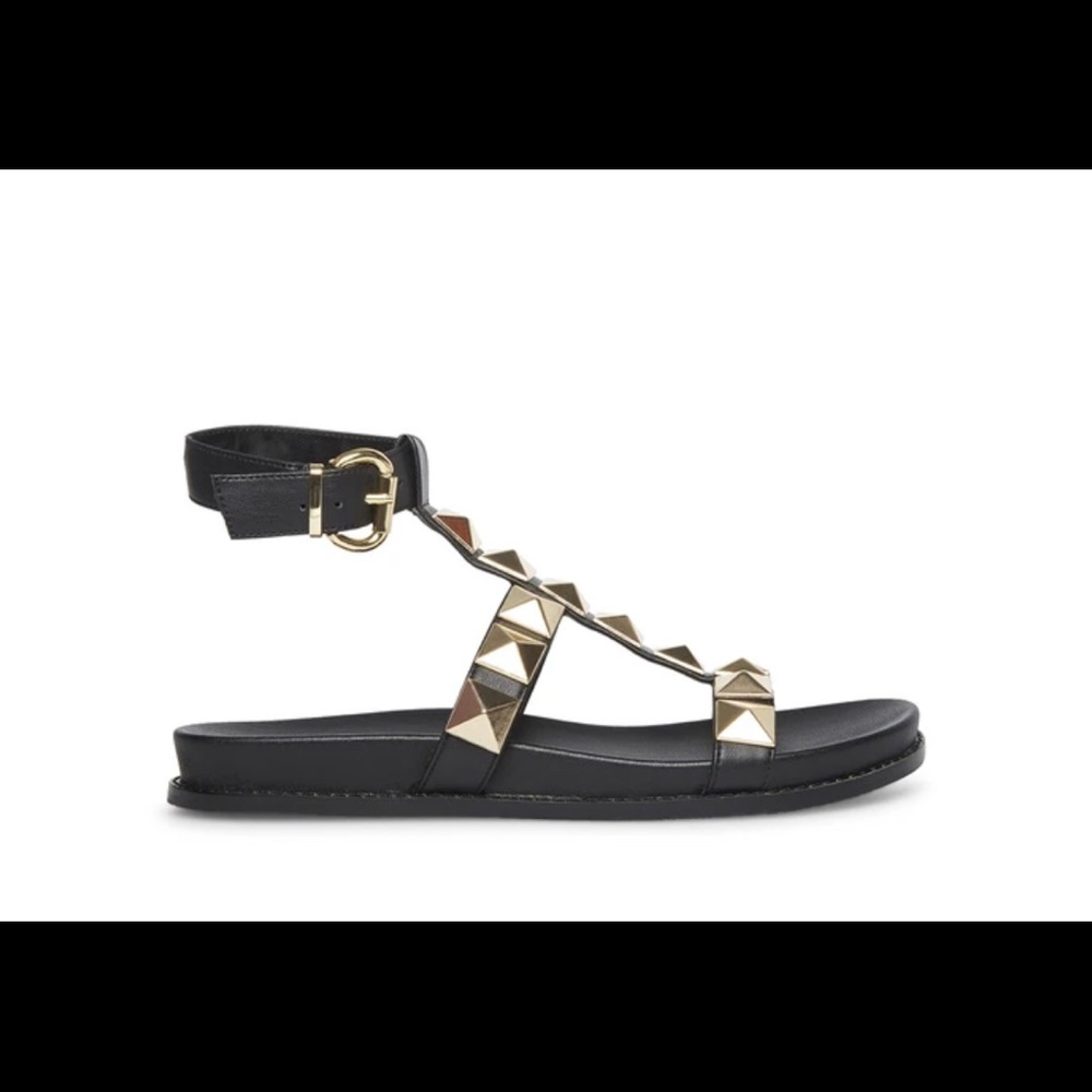 Brand new Steve Madden Sandals never worn